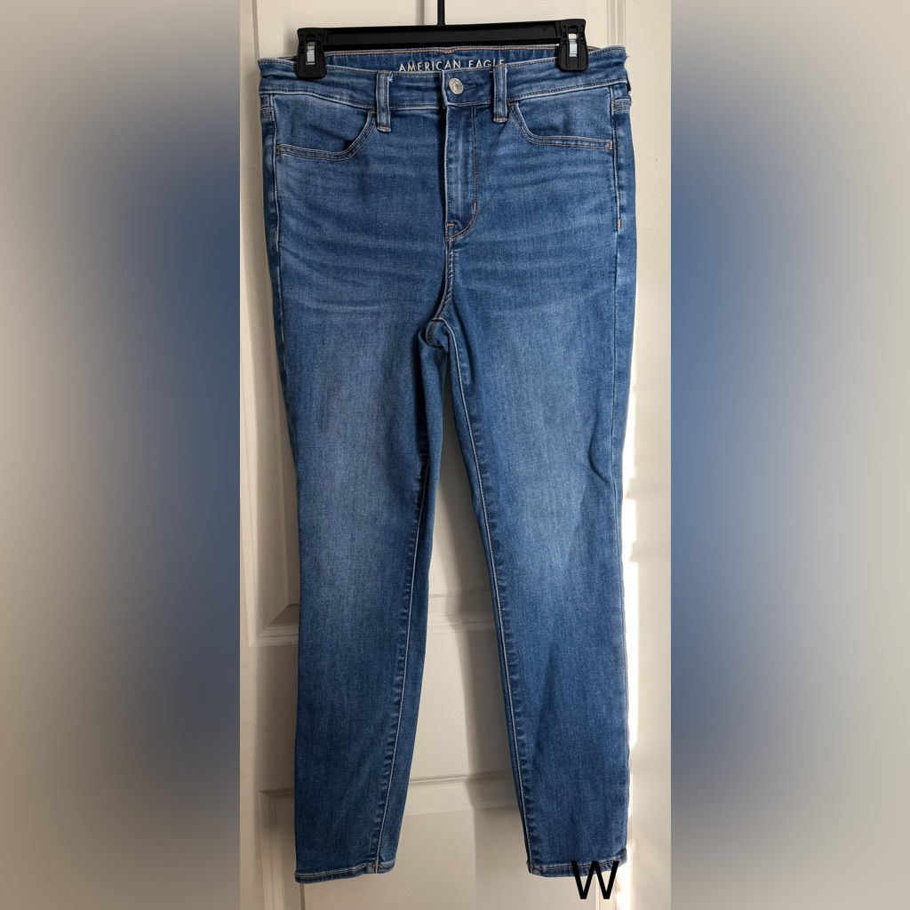 American Eagle Outfitters Hi-Rise Jogging Blue Straight Leg Jeans Sz 8 Casual